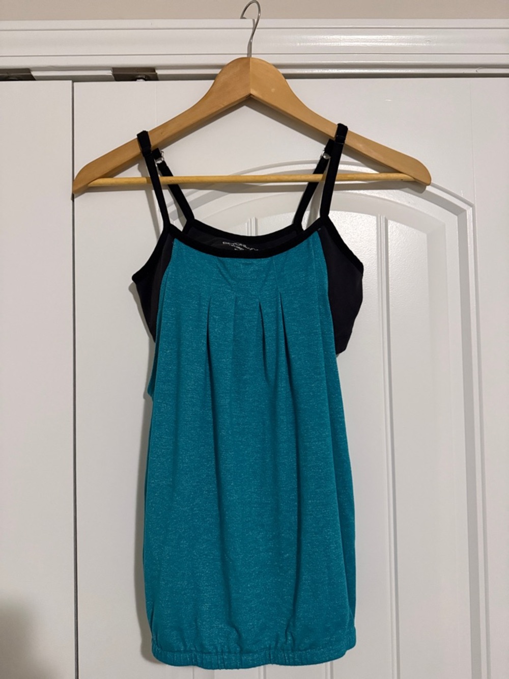 Beyond Yoga Teal and Black Shirt
